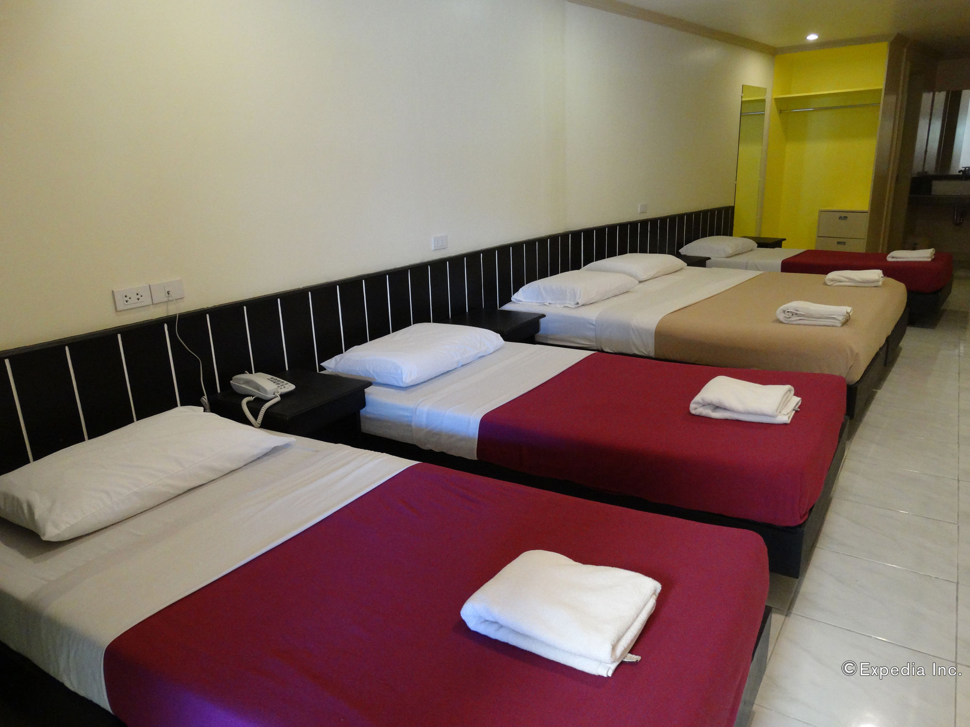 Davao Royal Suites And Residences Eksteriør bilde