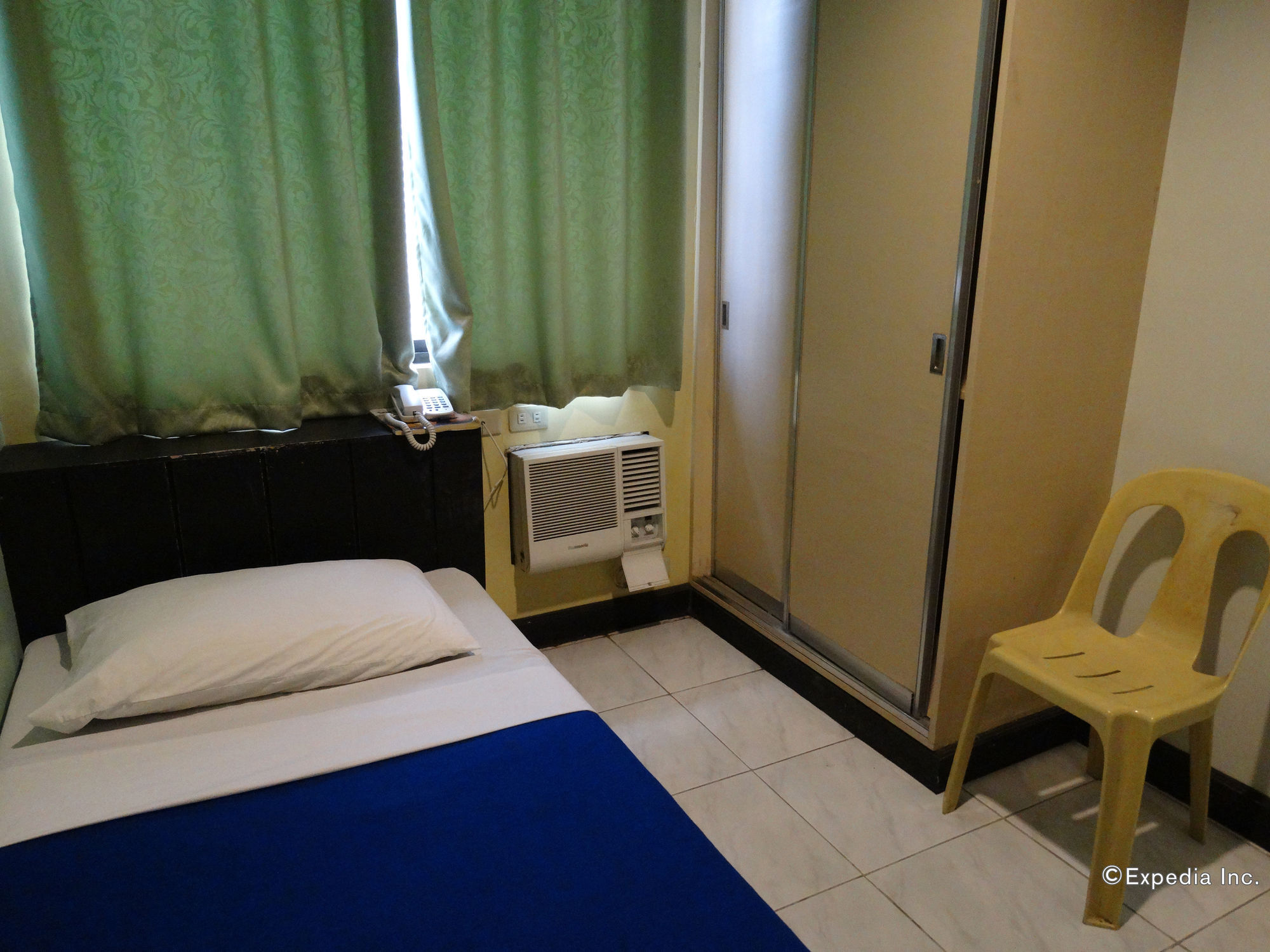 Davao Royal Suites And Residences Eksteriør bilde